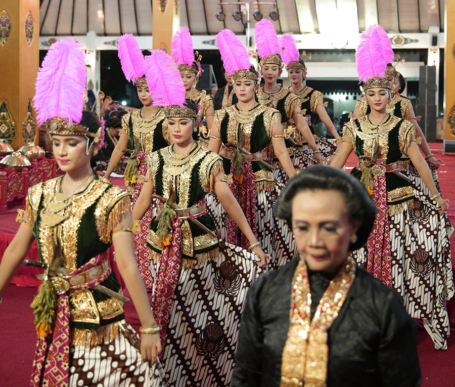 Dancers of the Kasultanan court of Yogyakarta.